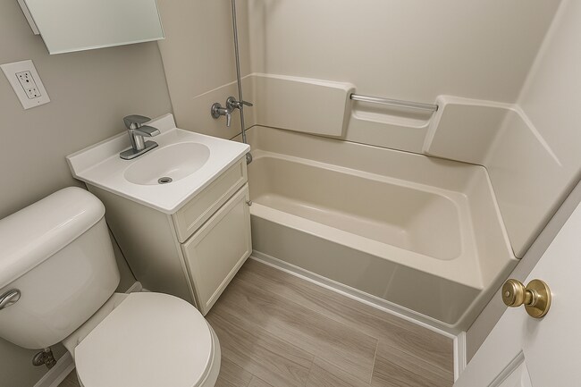 Building Photo - 494 S Exeter Ave