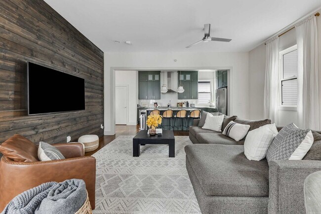 Building Photo - 1114A Wade Ave