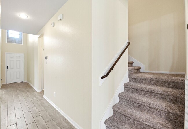 Building Photo - 15127 Monal Trie Dr