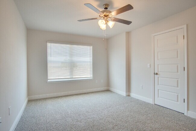 Building Photo - Brand New! Stylish 3BR/2.5BA Townhome with Modern Finishes, Quartz Kitchen, Garage, and Easy Acce...