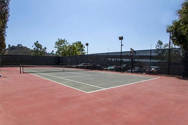 Building Photo - Mission Valley- Centrally Located Condo with AC, Private Patio and Parking.