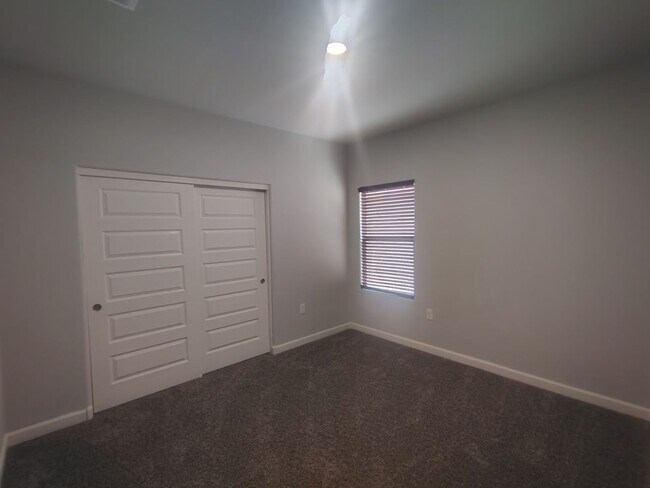 Building Photo - 10075 N Sand Sage Trail