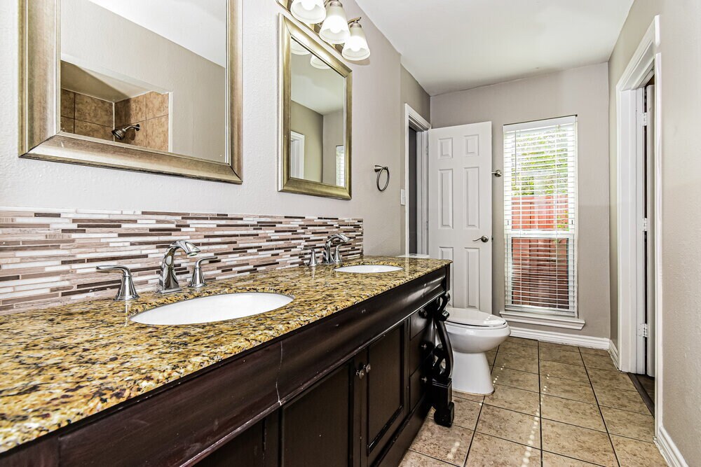 Building Photo - 4509 Horizon Dr
