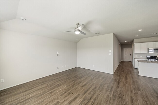 Building Photo - 20342 Green Mountain Dr