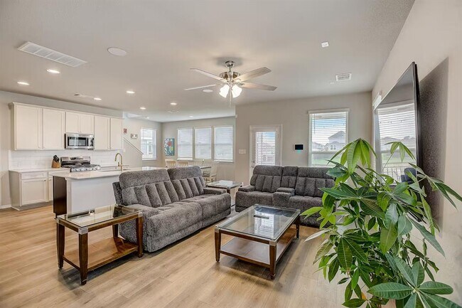 Building Photo - 5624 Corso Ct