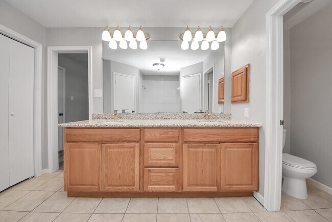 Building Photo - 115 Squires Bend
