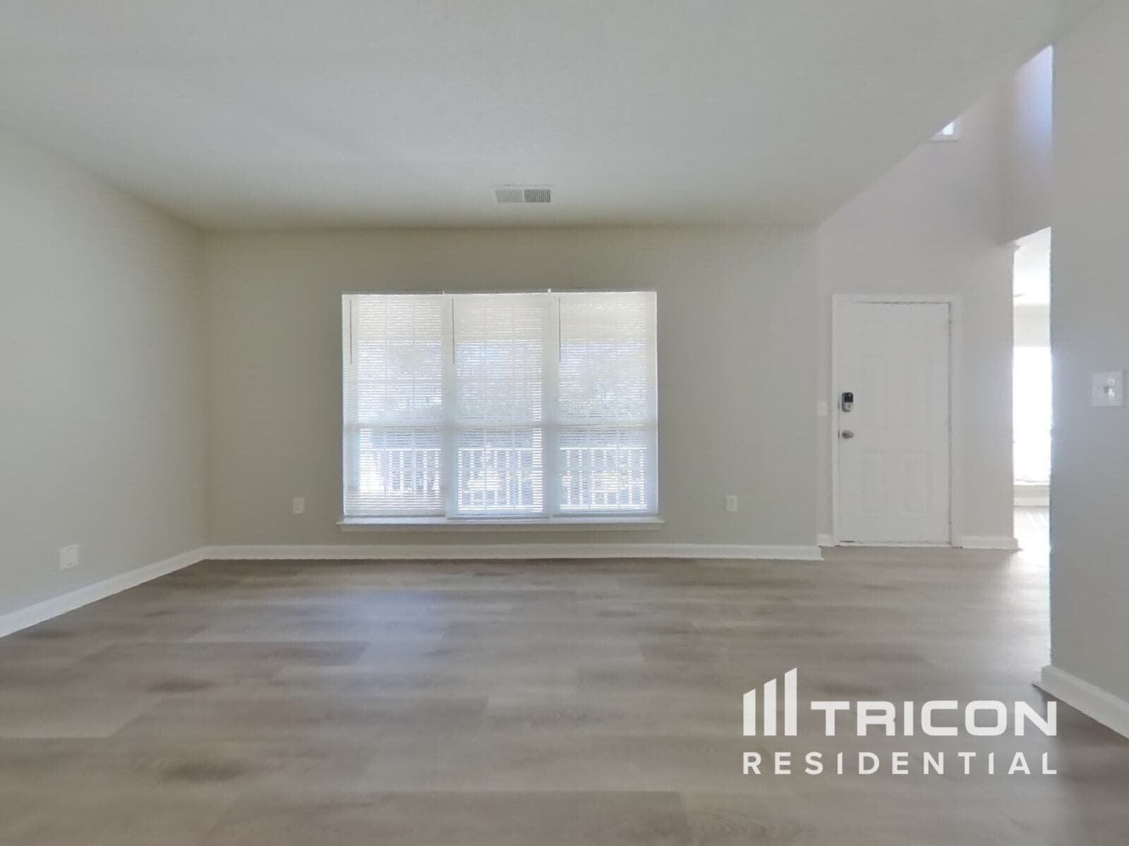 Building Photo - 5132 Meadows Lake Dr
