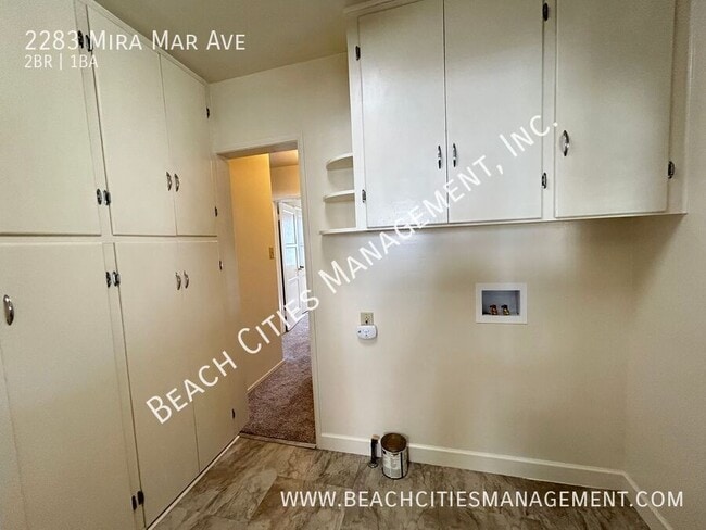 Building Photo - 2283 Mira Mar Ave