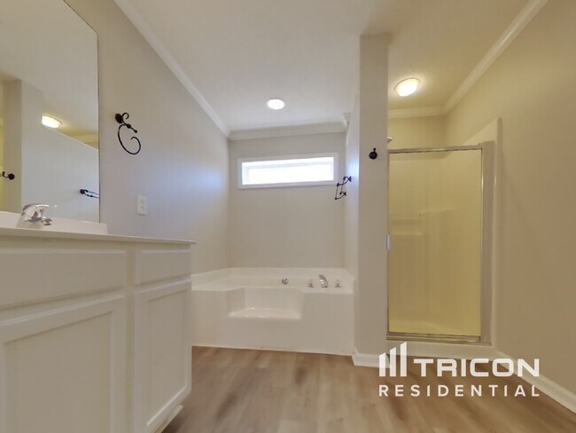 Building Photo - 4495 Feather Way