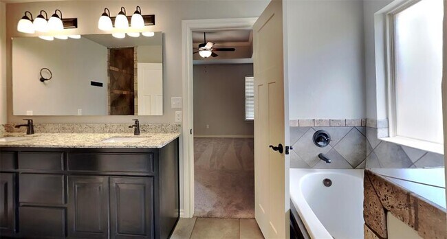 Building Photo - 4201 SE 38th St