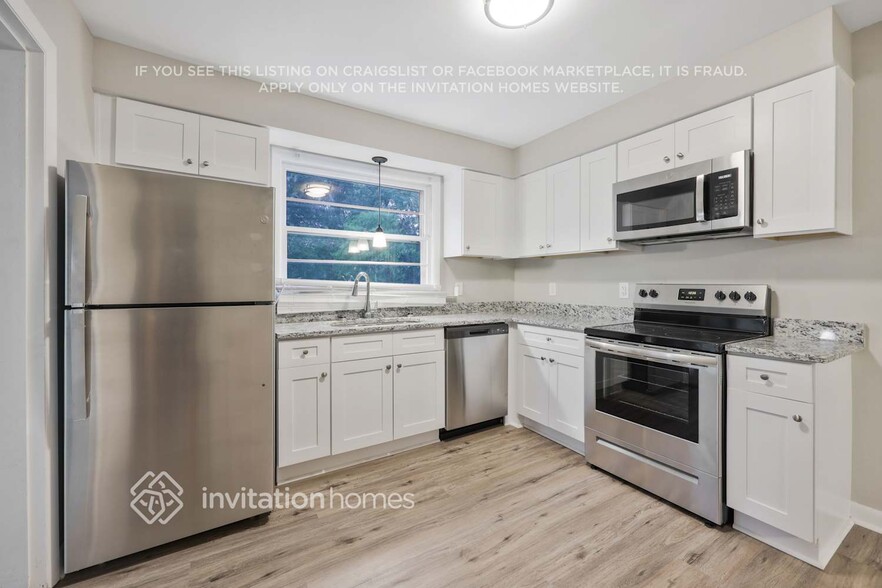 Building Photo - 2817 Dunmore Dr