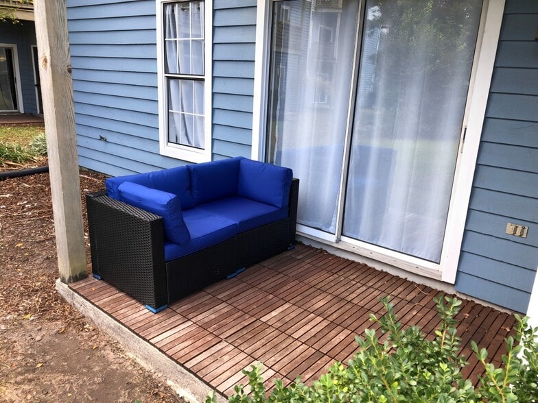 Private patio - 4220 Wilshire Blvd