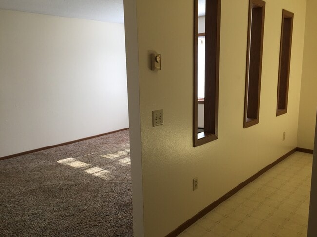 Building Photo - 1815 3rd St E