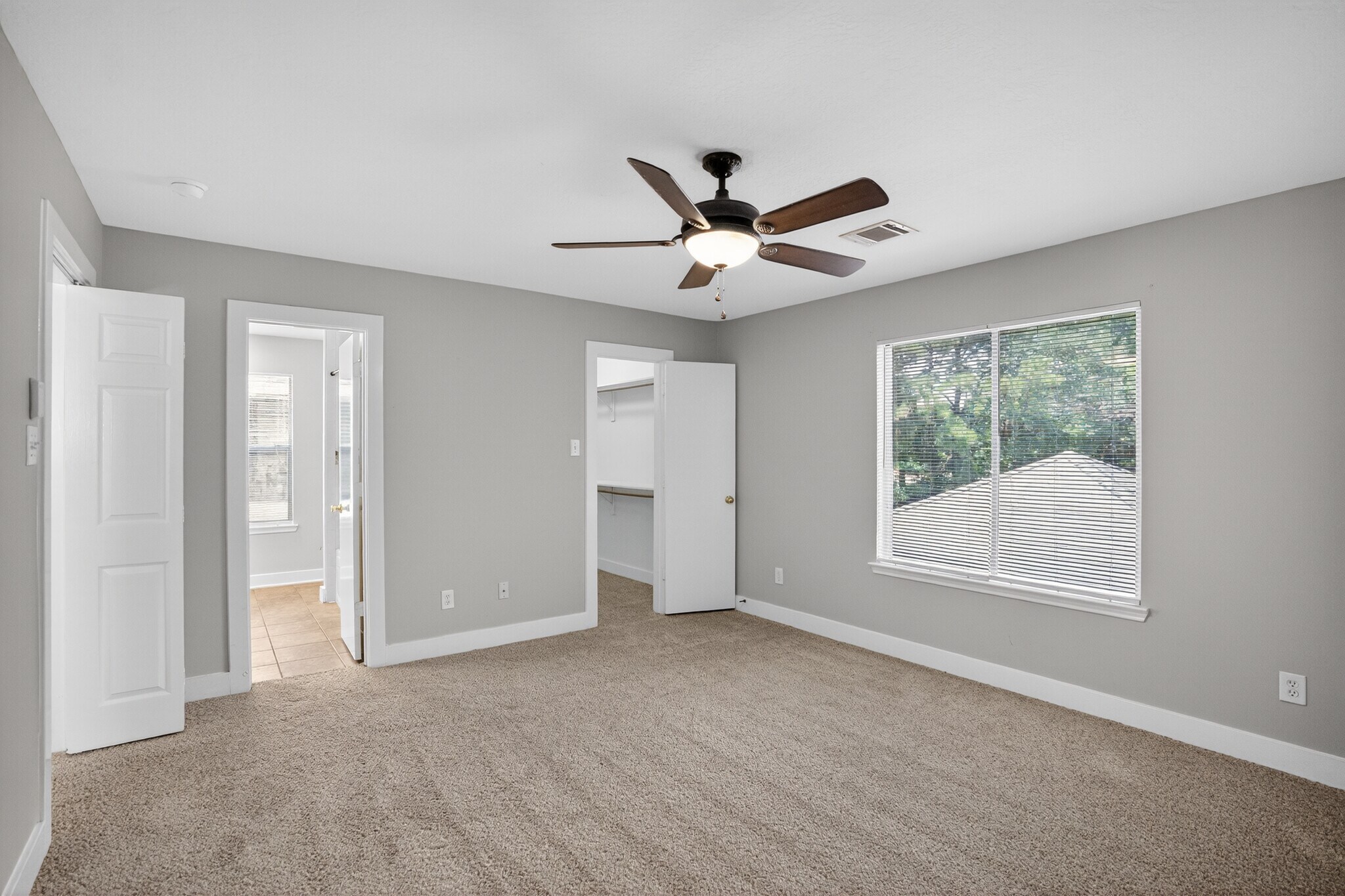 Building Photo - 18827 Atasca Oaks Dr