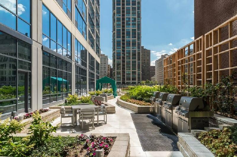 Building Photo - 163 N Wabash Ave