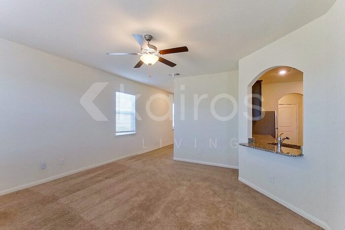 Building Photo - 5523 Littoral Rd