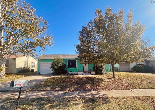 Primary Photo - 703 Williams Ave