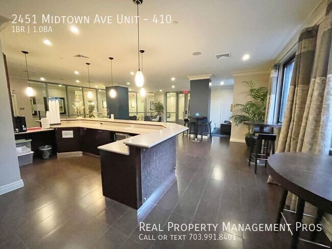 Building Photo - 2451 Midtown Ave