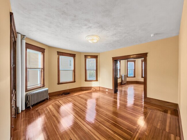 Building Photo - 45 Montvale St