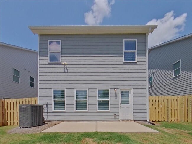 Building Photo - 128 E Rdg Wy