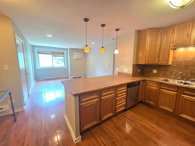 Building Photo - 164 Dunteman Dr