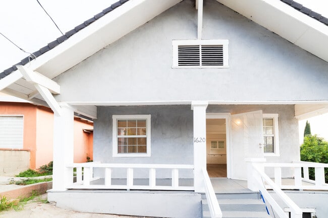 Primary Photo - 1620 Kearney St