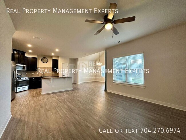 Building Photo - 12632 ES Draper Dr