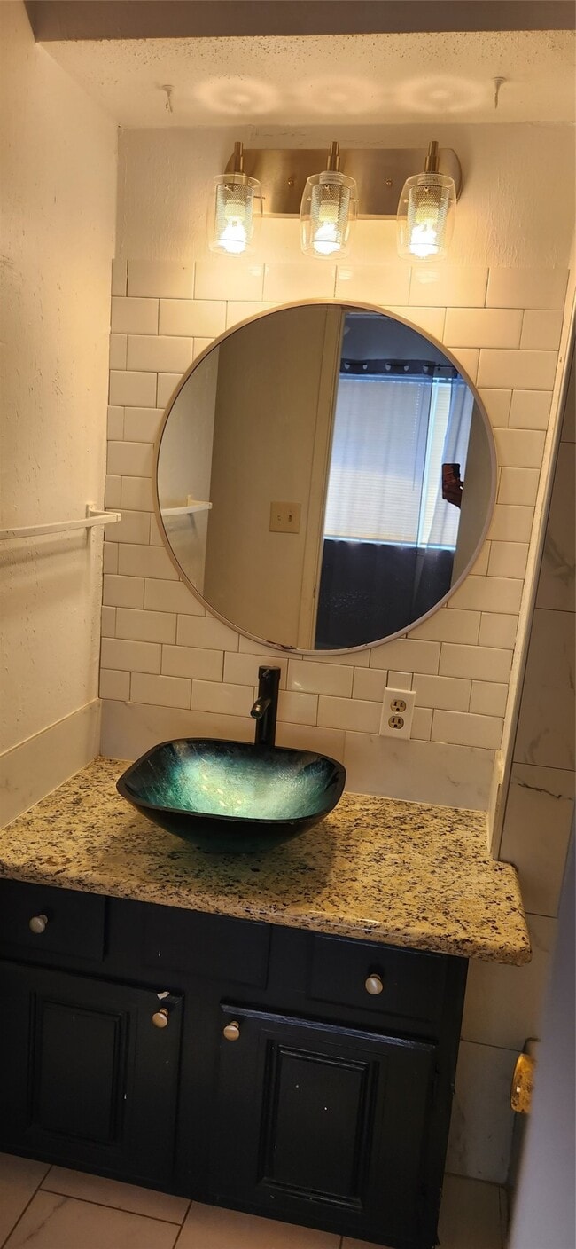 Building Photo - 12447 W Village Dr