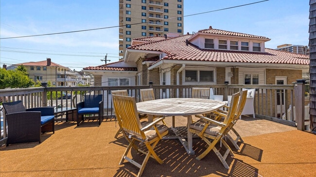 Building Photo - 27 S Oakland Ave