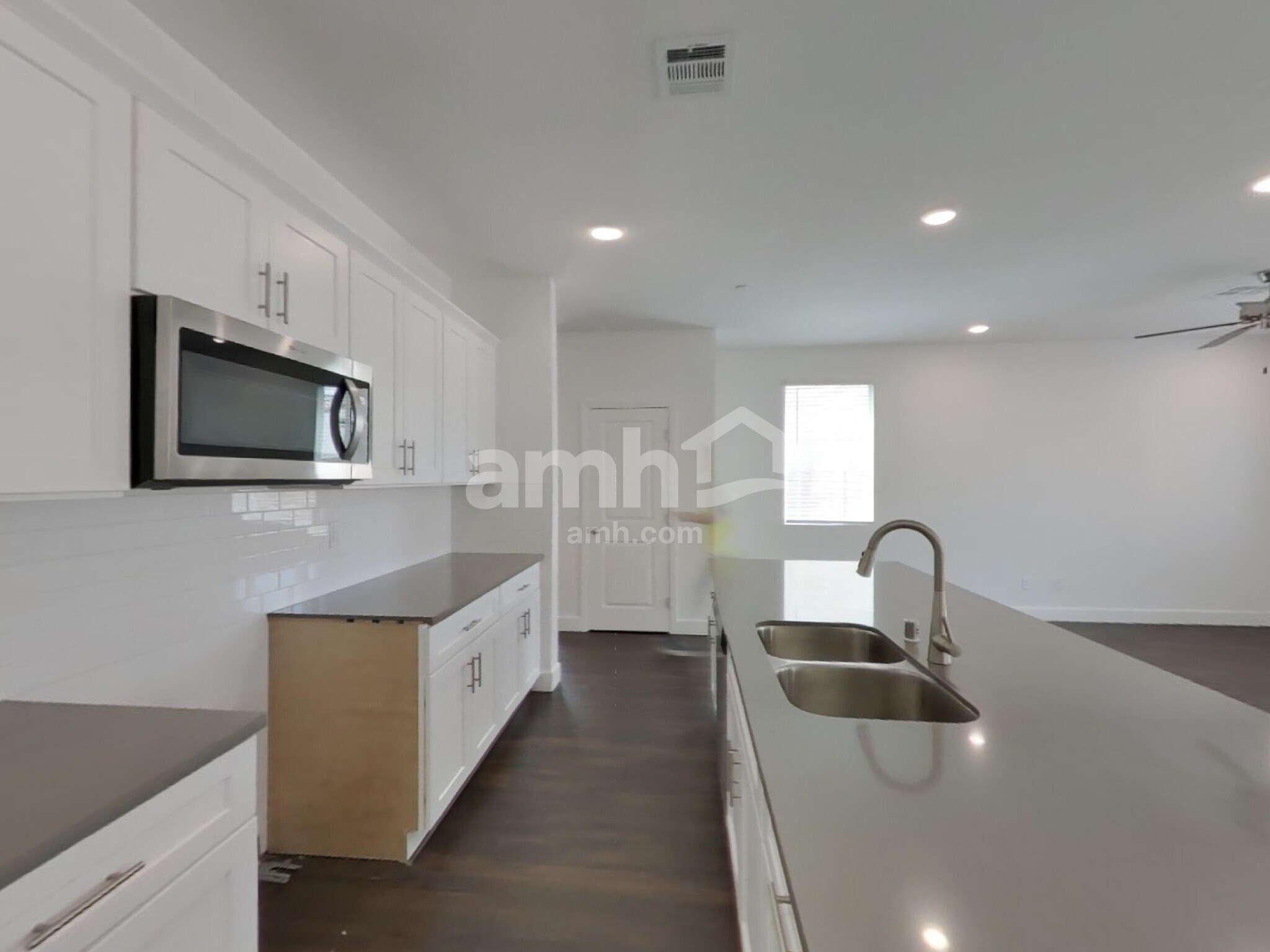 Building Photo - 126 Island Plumeria Ln