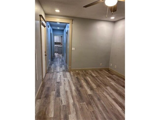 Building Photo - 734 Sims Ave