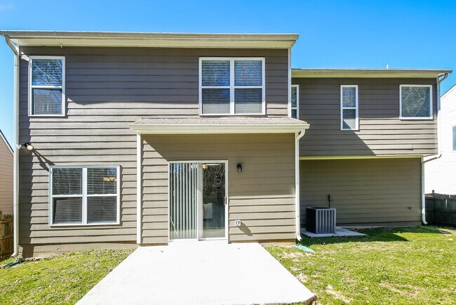 Building Photo - 5412 Somer Mill Rd