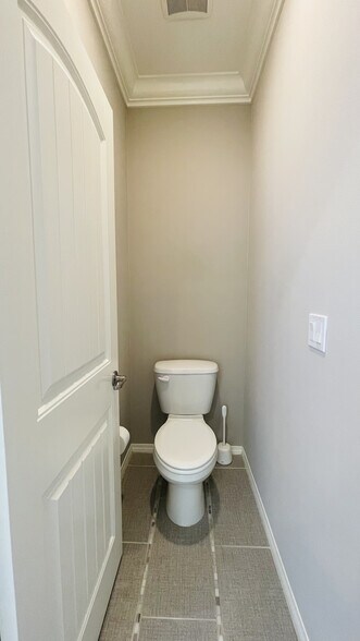 Building Photo - 24359 Verdugo Cir