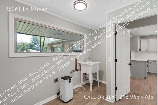 Building Photo - 26261 La Muera St