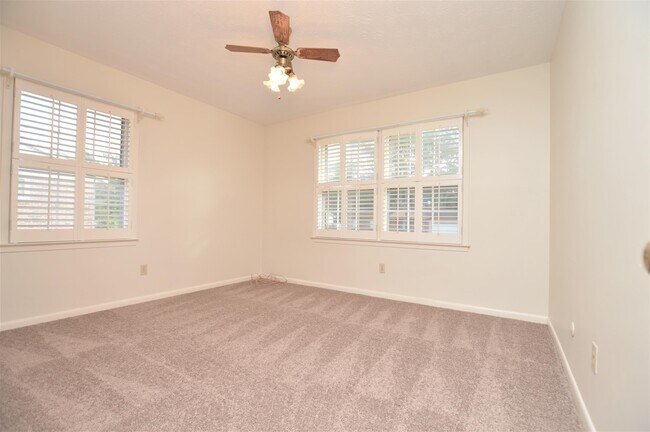 Building Photo - 712 Habersham Rd