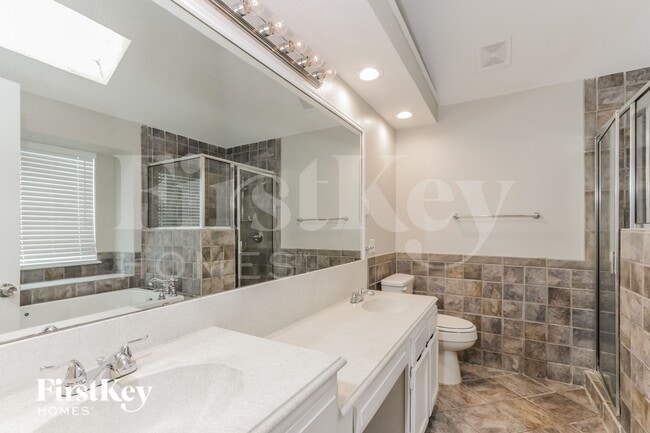 Building Photo - 1008 Micarta Dr