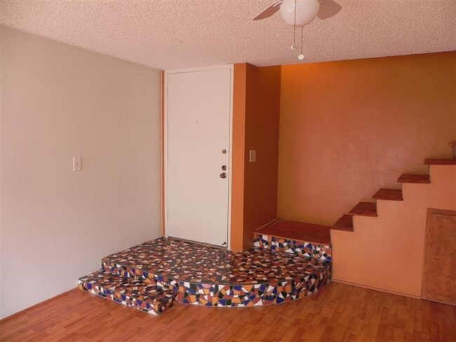 Building Photo - 2BR/2BA LOFT CONDO IN BIXBY KNOLLS