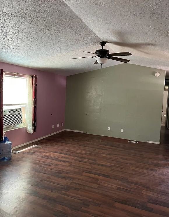 Building Photo - 2640 S Cottonwood Ln