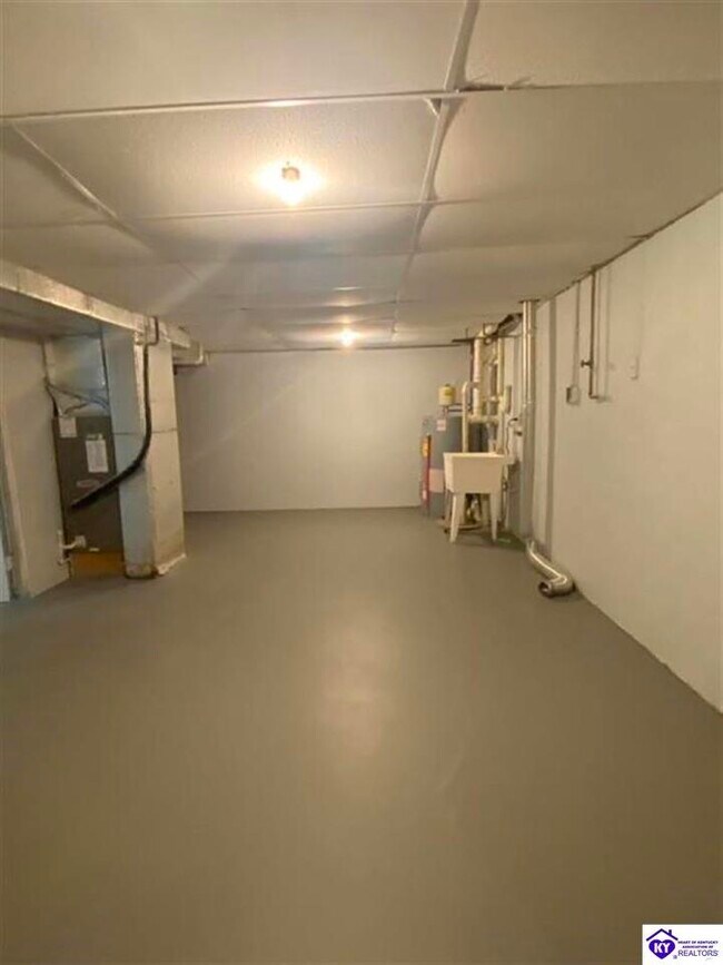 Building Photo - 621 E Lincoln Trail Blvd