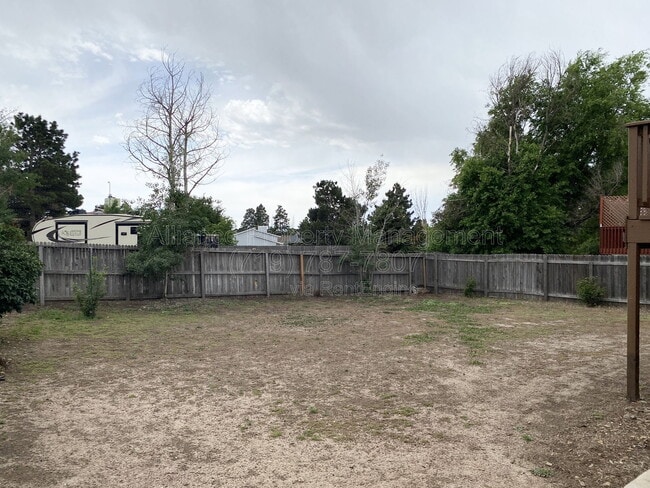 Building Photo - 6087 Del Rey Dr
