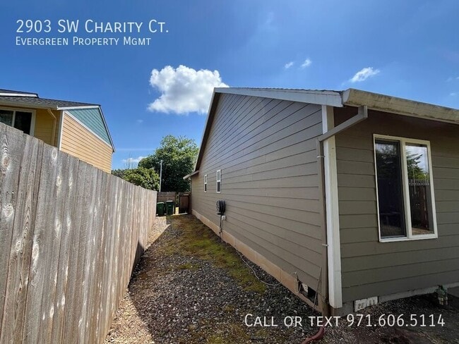 Building Photo - 2903 SW Charity Ct