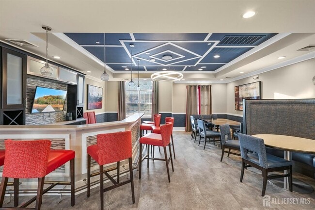 Building Photo - 1901 Swales Ct