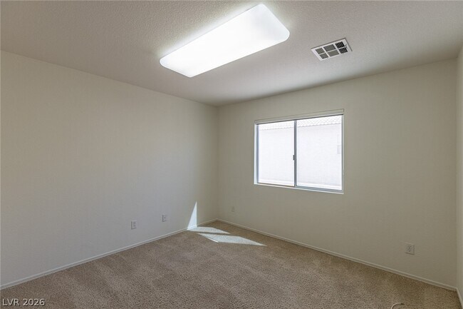 Building Photo - 718 Tiffany Bend St