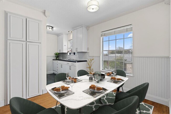 Building Photo - 3902 Peterson Ave