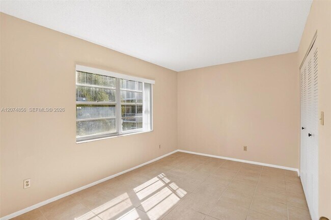 Building Photo - 7500 NW 30th Pl