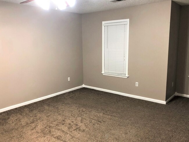 Building Photo - For Rent – 1203 Golfcourse Drive, Jonesboro, AR 72404