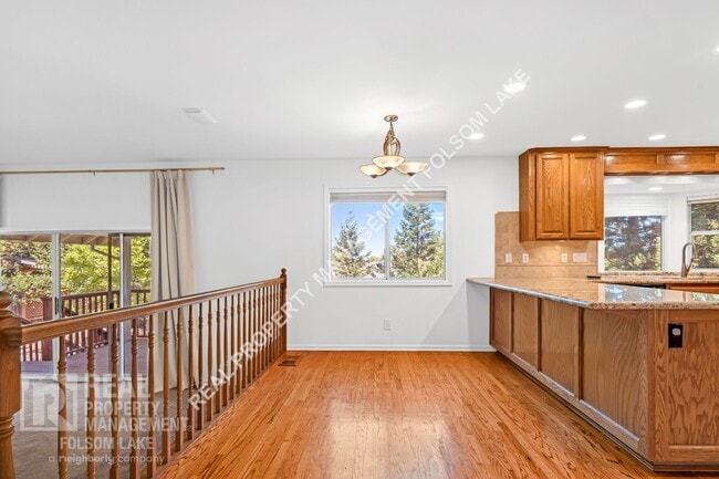 Building Photo - Beautiful 4bd 3ba home in Los Cerros Neigh...
