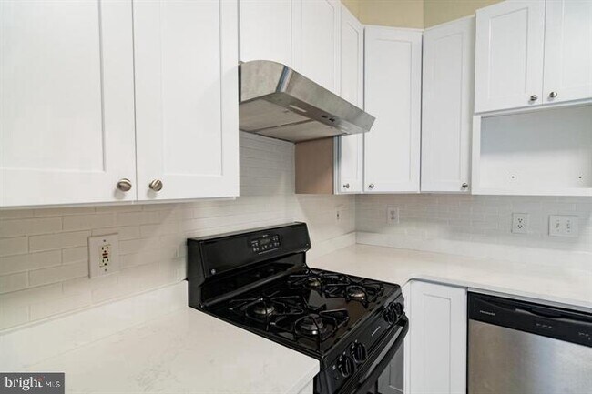 Building Photo - 10708 Croydon Ct