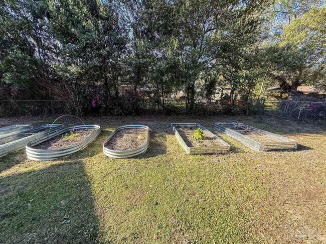 Building Photo - 500 N 77th Ave