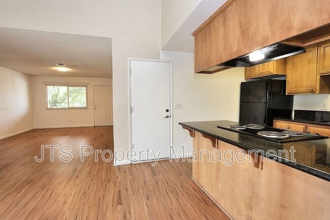 Building Photo - 8856 N Winding Way